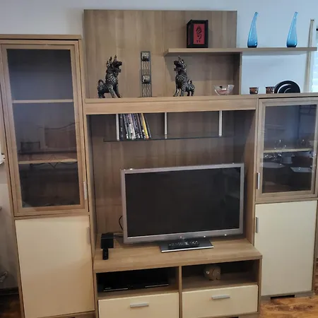 Ferienapartment Schlummerhausen Nr 2 - Fuer 5 Personen, Mit Kueche, Wifi, Smart-Tv, Nur Buchenbar Uebers Web
